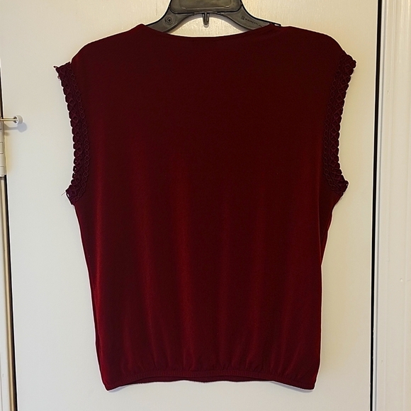 🔥SALE Express Womens Deep Burgundy Sleevless Blouse - Picture 5 of 7